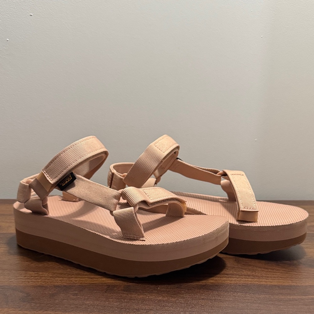 Teva Women's Platform Sandals - Light Tan